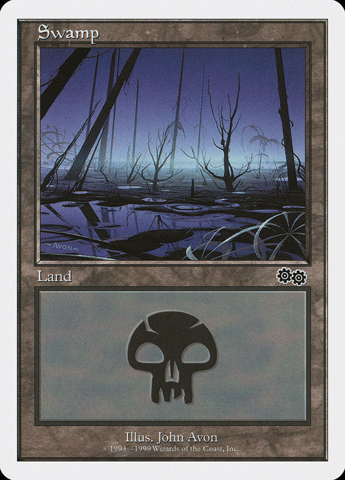 Swamp (136) [Battle Royale] Magic: The Gathering
